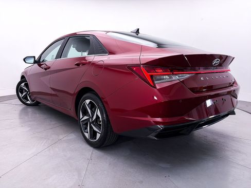 Used 2023 Hyundai Elantra Limited FWD image 2