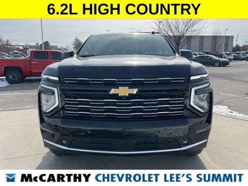 Used 2025 Chevrolet Tahoe High Country image 3