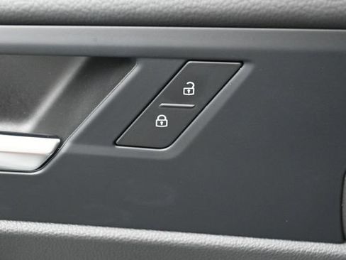 Used 2025 Volkswagen Jetta Sport FWD image 13