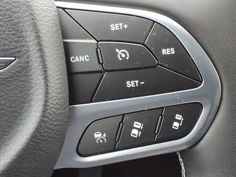 New 2026 Chrysler Voyager LX image 18