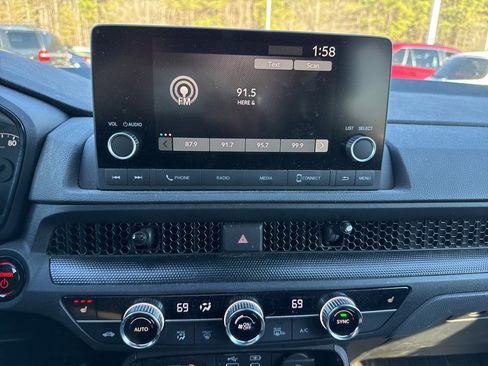 Used 2024 Honda CR-V Sport image 11