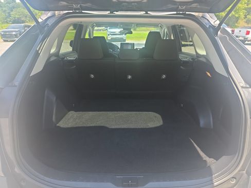 Used 2019 Toyota RAV4 LE FWD image 25