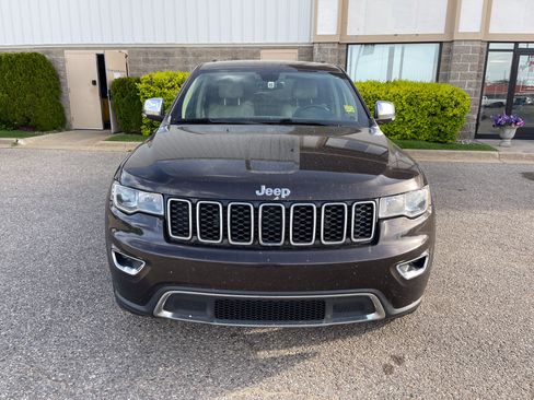 Used 2017 Jeep Grand Cherokee Limited w/ Trailer Tow Group IV AWD/4WD image 9