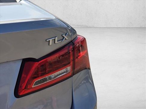 Used 2018 Acura TLX image 12