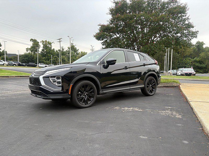 Used 2024 Mitsubishi Eclipse Cross LE AWD/4WD image 3