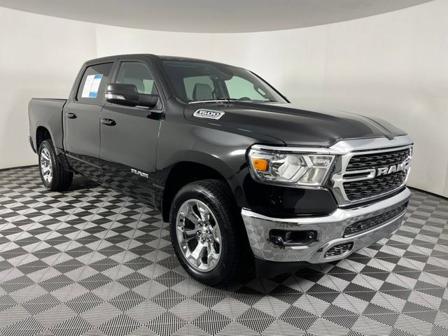 Used 2022 RAM 1500 Big Horn AWD/4WD image 3