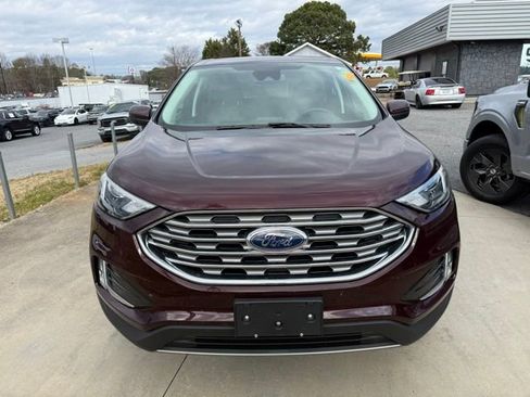 Used 2022 Ford Edge SEL w/ Convenience Package image 3