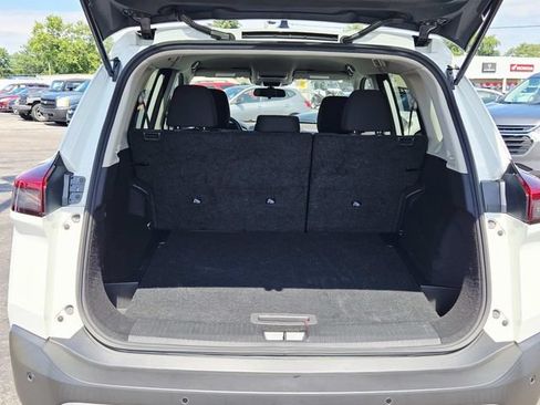 Used 2023 Nissan Rogue S AWD/4WD image 10