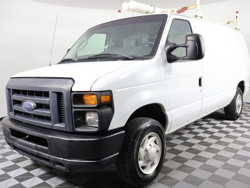 Used 2013 Ford E-150 and Econoline 150 image 5
