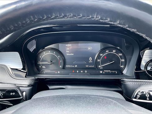 Used 2021 Lincoln Corsair AWD w/ Premium Package image 18