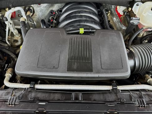 Used 2020 Chevrolet Silverado 1500 LT Trail Boss image 45