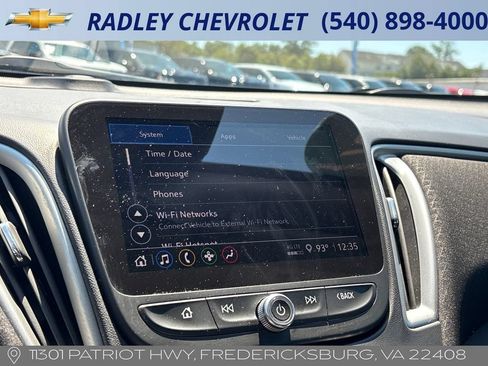 Certified 2025 Chevrolet Malibu LT FWD image 8