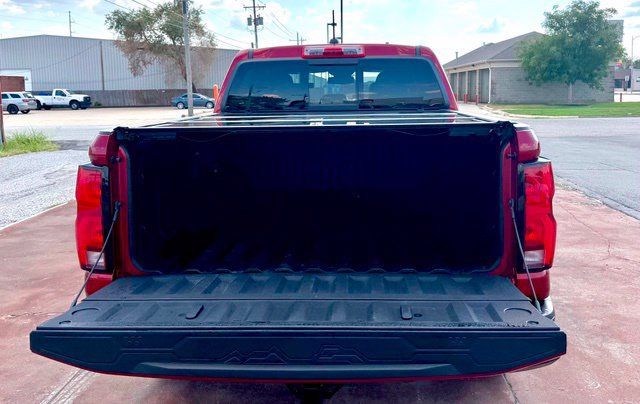 Used 2023 Chevrolet Colorado Z71 w/ Z71 Convenience Package 2 AWD/4WD image 7