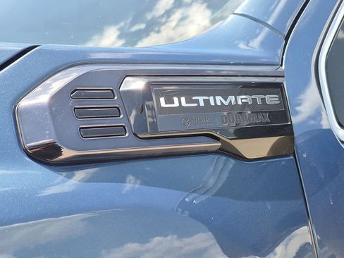 Used 2025 GMC Sierra 2500 Denali Ultimate AWD/4WD image 12