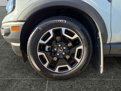 Used 2023 Ford Bronco Sport Outer Banks AWD/4WD image 5