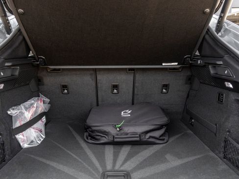 Certified 2025 Porsche Macan Electric image 34