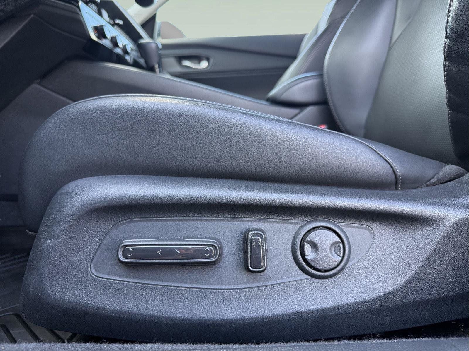 Used 2023 Honda Accord EX-L image 8