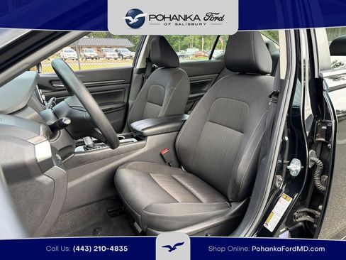 Used 2024 Nissan Altima 2.5 SV FWD image 18