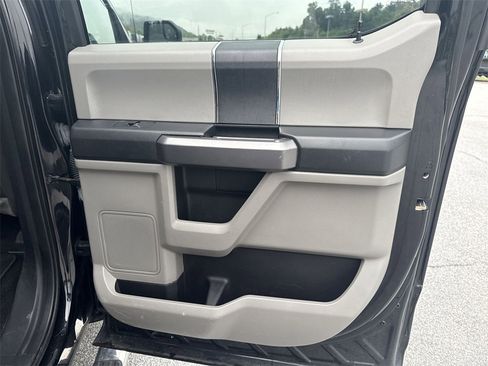 Used 2020 Ford F150 XLT image 21