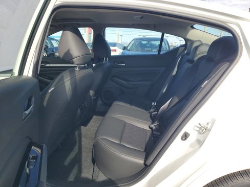 New 2025 Nissan Altima 2.5 SL image 10