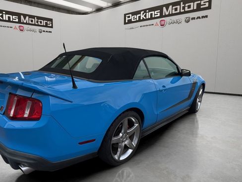 Used 2010 Ford Mustang GT image 3