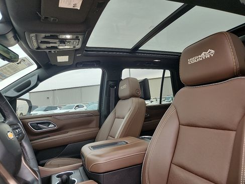 Used 2023 Chevrolet Tahoe High Country image 13