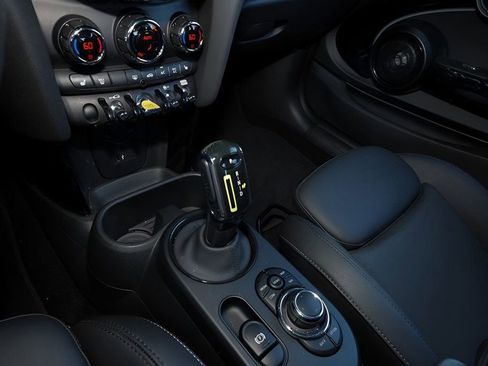 Used 2023 MINI Cooper SE image 32