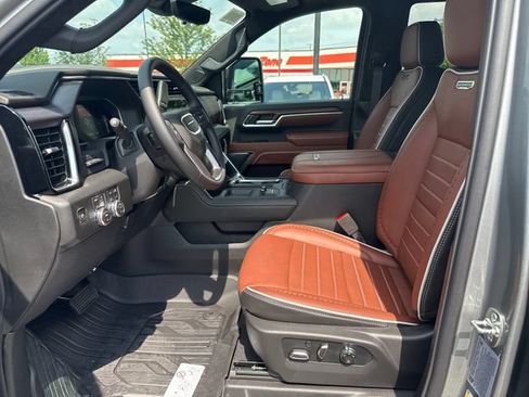 New 2026 GMC Sierra 2500 Denali Ultimate AWD/4WD image 3