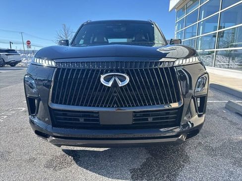 Certified 2025 INFINITI QX80 Autograph w/ Premium Cargo Package image 2
