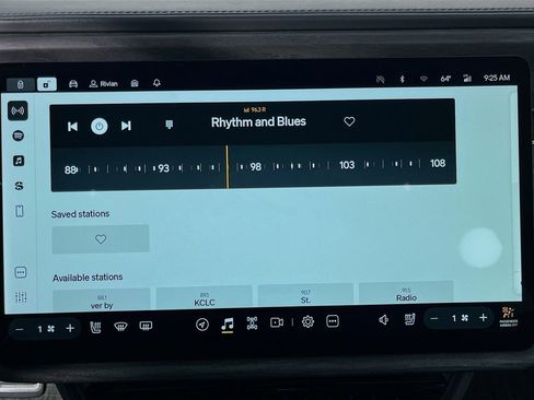 Used 2022 Rivian R1T Launch Edition AWD/4WD image 18