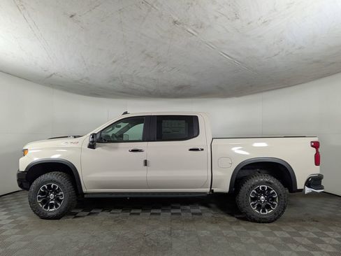 New 2026 Chevrolet Silverado 1500 ZR2 AWD/4WD image 3