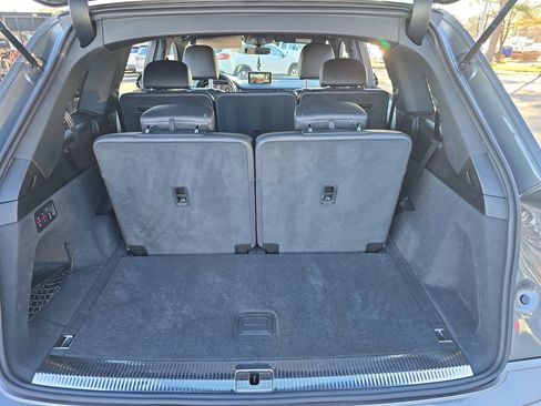 Used 2017 Audi Q7 3.0T Premium Plus image 14