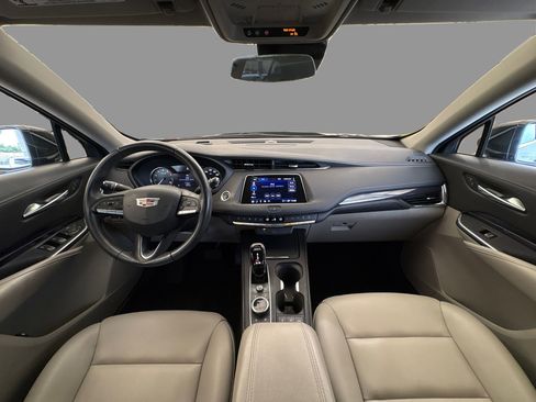 Certified 2023 Cadillac XT4 Luxury image 24