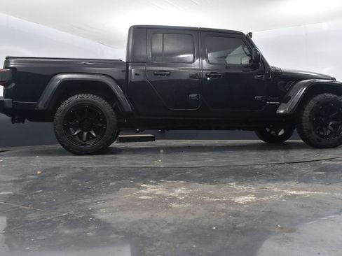 Used 2021 Jeep Gladiator Overland image 45