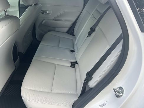 Certified 2025 Hyundai Kona Limited FWD image 22