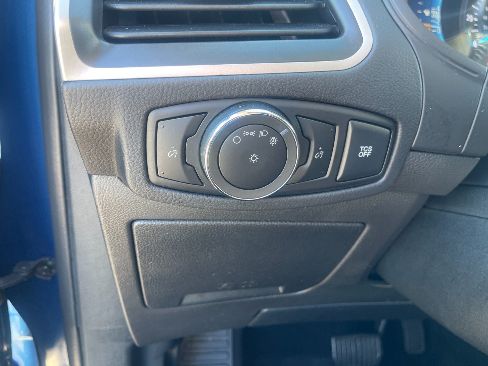 Used 2024 Ford Edge SEL AWD/4WD image 32