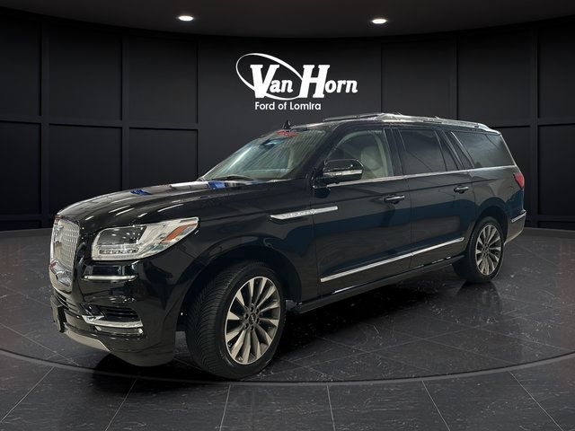 Used 2020 Lincoln Navigator L Reserve w/ Luxury Package AWD/4WD image 3