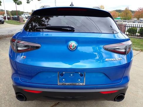 New 2025 Alfa Romeo Stelvio Sprint image 4