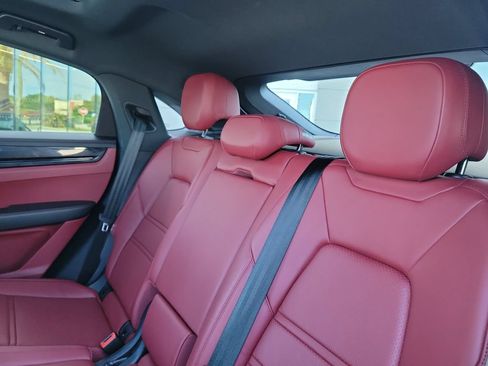 Used 2023 Porsche Cayenne S AWD/4WD image 15