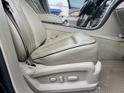 Used 2013 Lincoln MKX AWD image 39