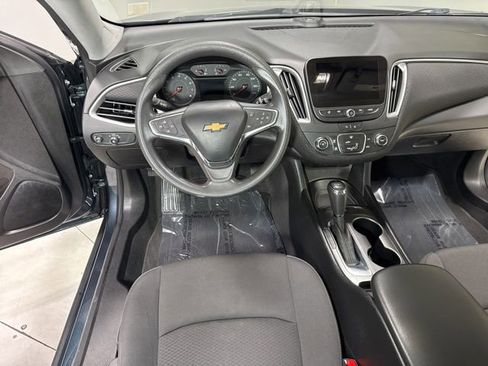 Used 2020 Chevrolet Malibu LS FWD image 13