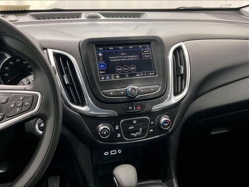 Used 2023 Chevrolet Equinox LT image 18