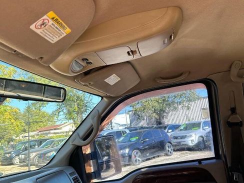 Used 2002 Ford F250 Lariat image 23