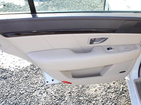 Used 2008 Kia Amanti w/ Leather Pkg image 22