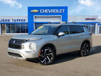 Used 2023 Mitsubishi Outlander SE