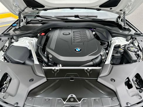Certified 2023 BMW 540i xDrive 540i xDrive w/ M Sport Package image 32