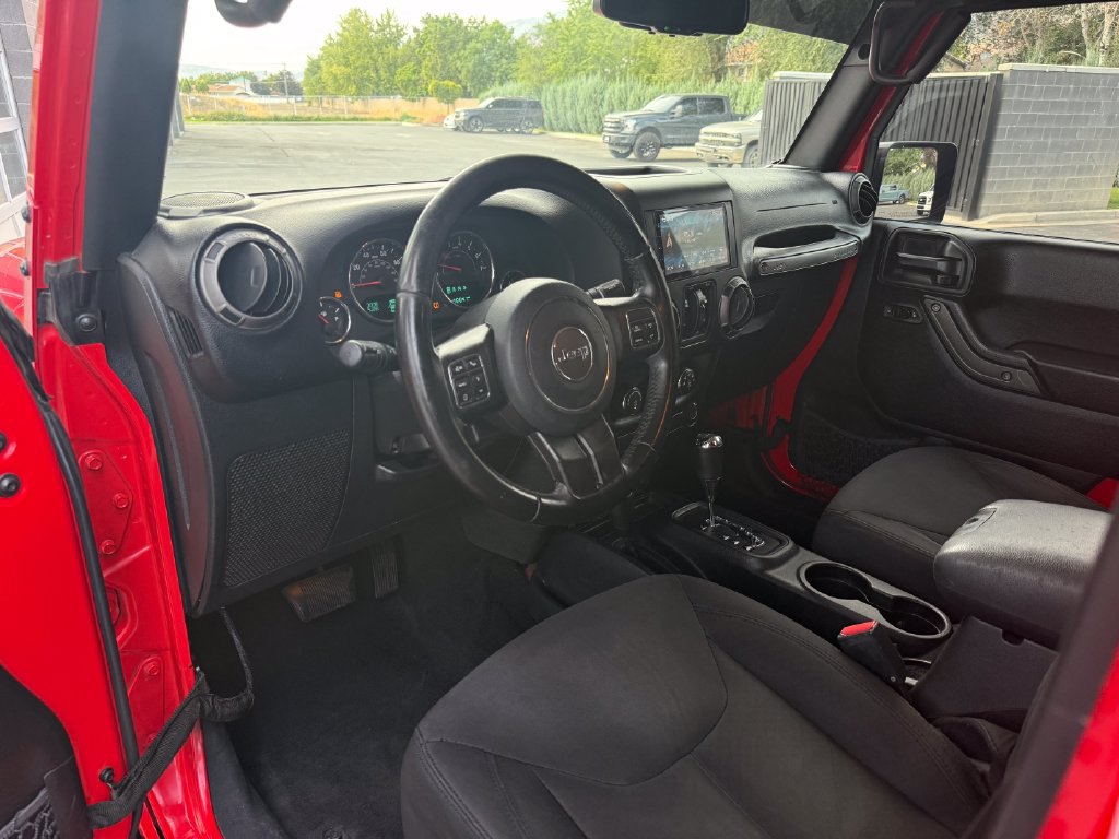 Used 2018 Jeep Wrangler Unlimited Sport S AWD/4WD image 24