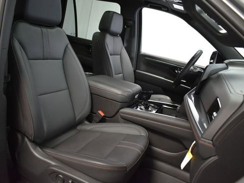 Certified 2025 Chevrolet Tahoe RST w/ Advanced Technology Package AWD/4WD image 30