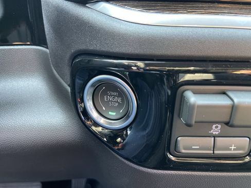 New 2026 GMC Sierra 1500 Elevation AWD/4WD image 17