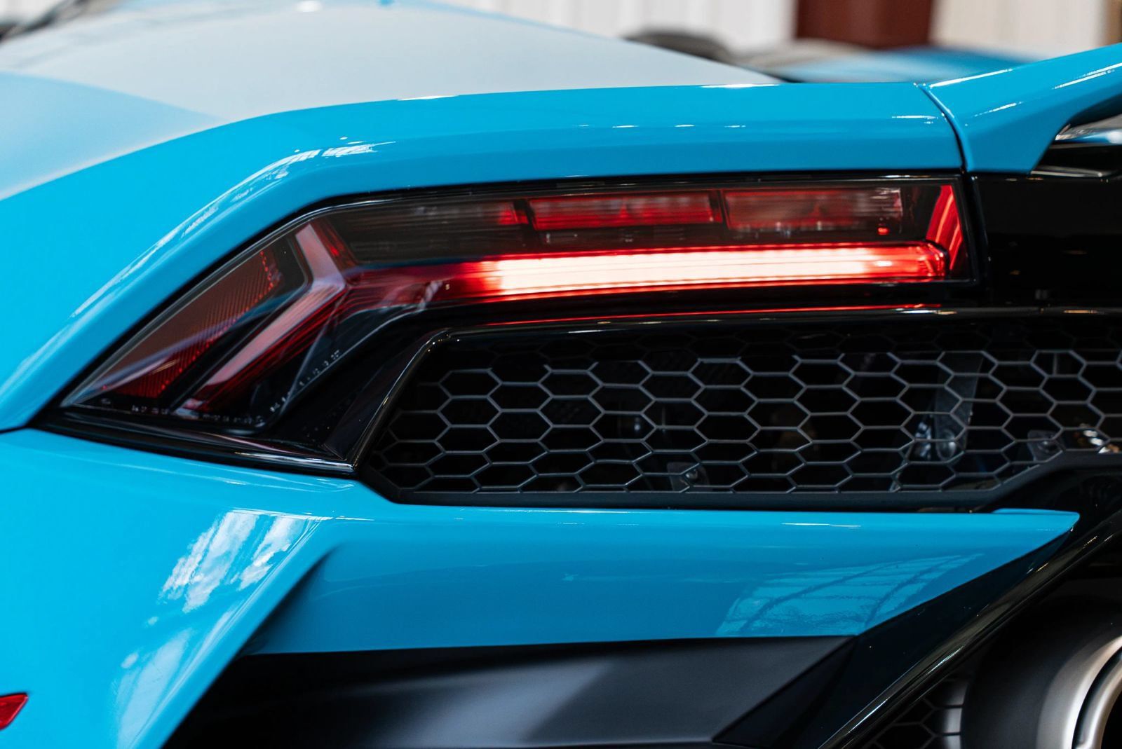 Used 2020 Lamborghini Huracan EVO AWD/4WD image 16